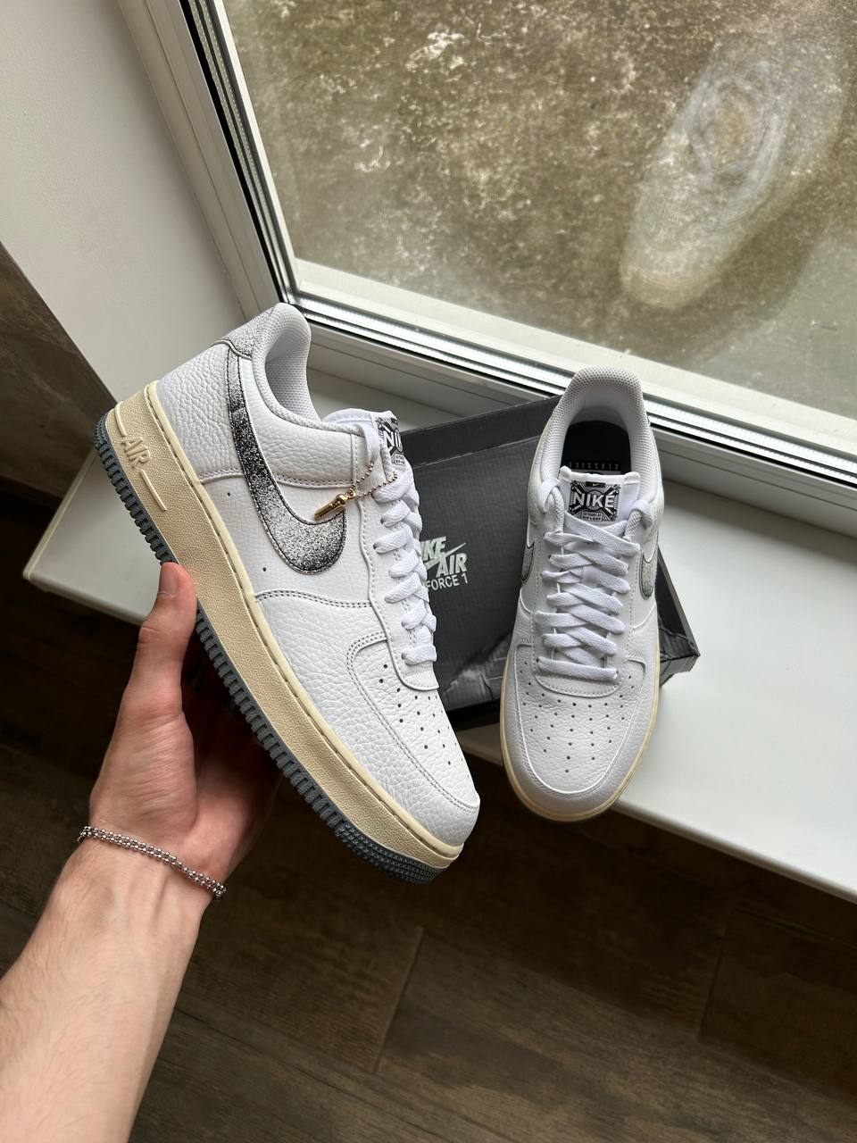 NIKE AIR FORCE 1 ‘07 LX «50 YEARS OF HIP-HOP» WHITE/SMOKE GREY/BEACH