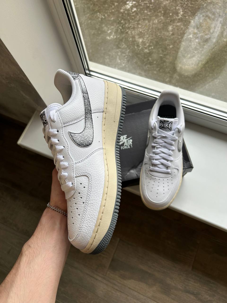 NIKE AIR FORCE 1 ‘07 LX «50 YEARS OF HIP-HOP» WHITE/SMOKE GREY/BEACH