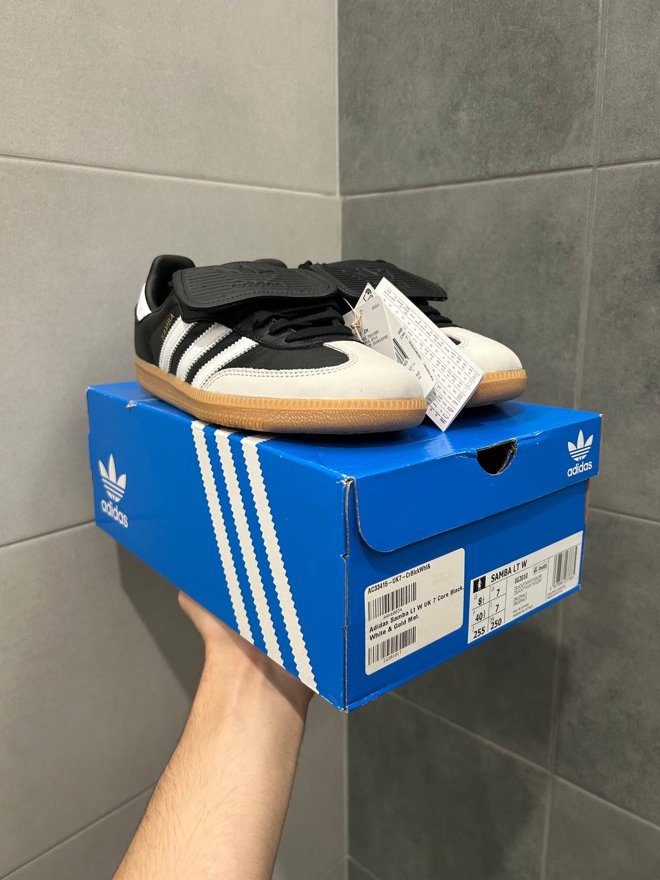 ADIDAS SAMBA LTW CORE BLACK WHITE & GOLD MET.