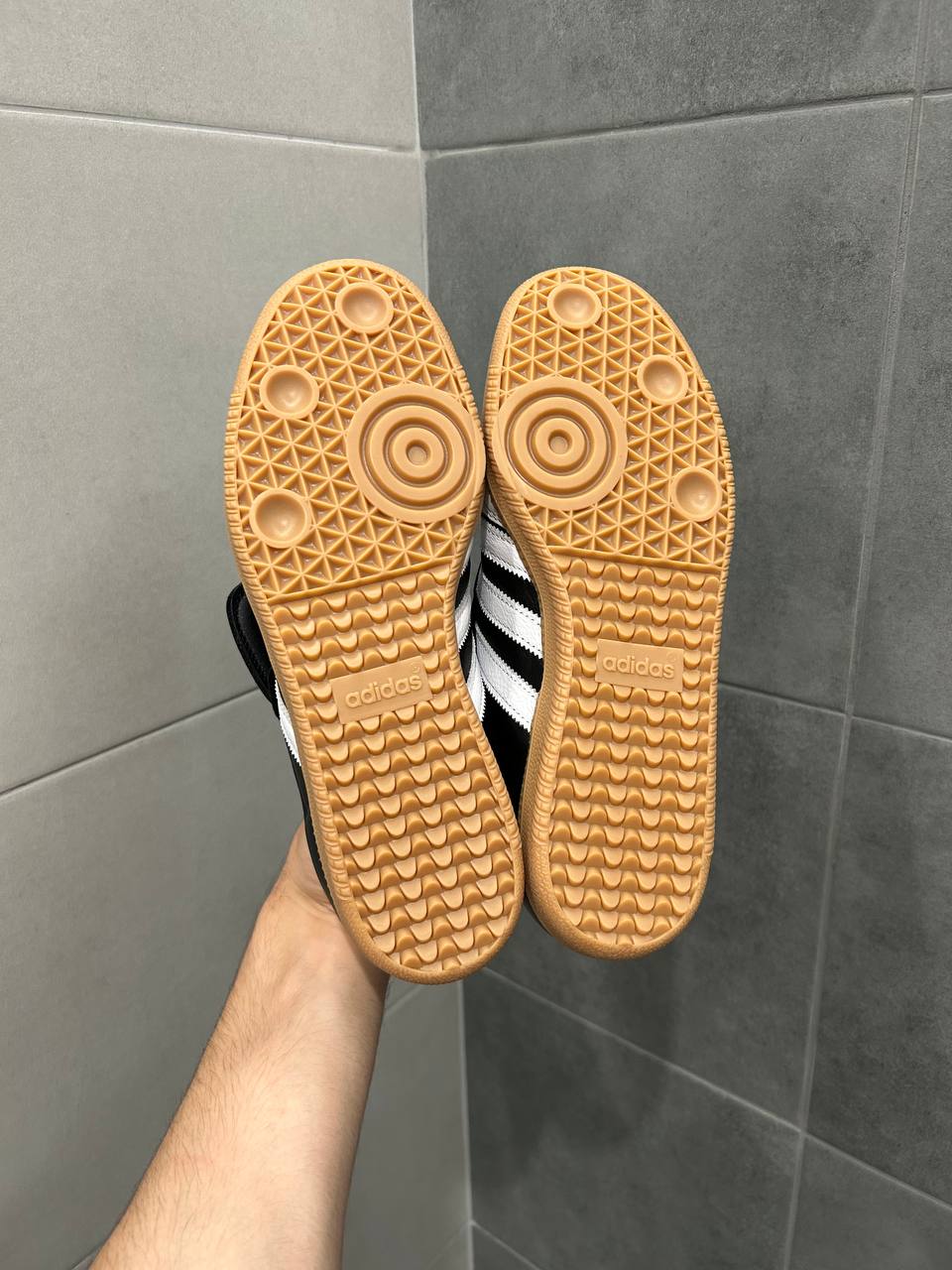 ADIDAS SAMBA LTW CORE BLACK WHITE & GOLD MET.