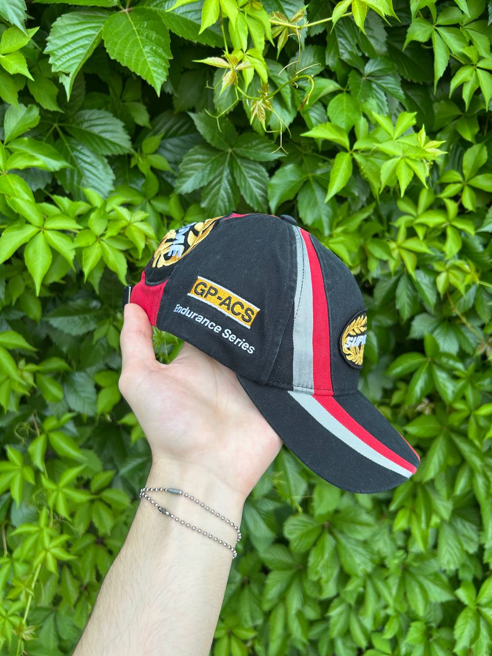 SUPREME FW 24 ENDURANCE SIRIES 6-PANEL BLACK CAP