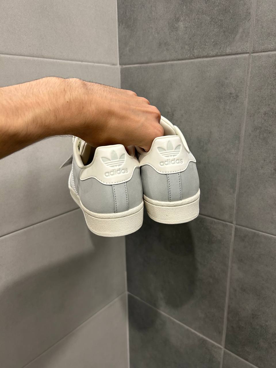 ADIDAS SUPERSTAR «WONDER SILVER» SNEAKERS