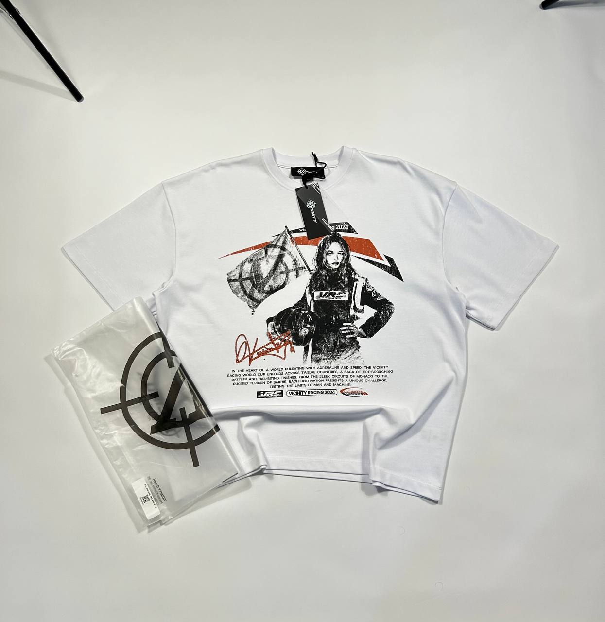 Футболка VICINITY «RACING GIRL» біла